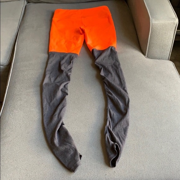 SUMMER STYLE ☀️ALO YOGA GODDESS LEGGING - Picture 3 of 5